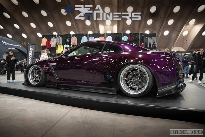 Risenation Hall Of Fame
Imagen del reportaje de la revista Tuning Area4tuners.es, de la concentración de coches Tuning del año 2024 en Bruselas, Bélgica