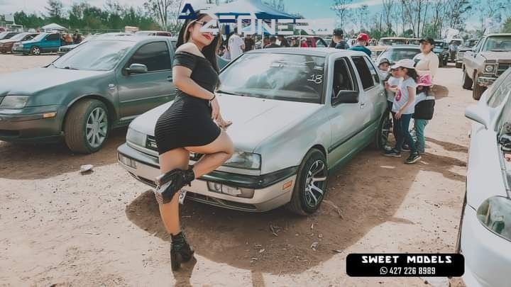 Gran Exhibición Car Show Feria Zothe
Imagen del reportaje de la revista Tuning Area4tuners.es, de la concentración de coches Tuning del año 2024 en Zothe, México