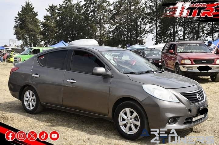 1er Black Death
Imagen del reportaje de la revista Tuning Area4tuners.es, de la concentración de coches Tuning del año 2024 en Huamantla, Tlaxcala, México