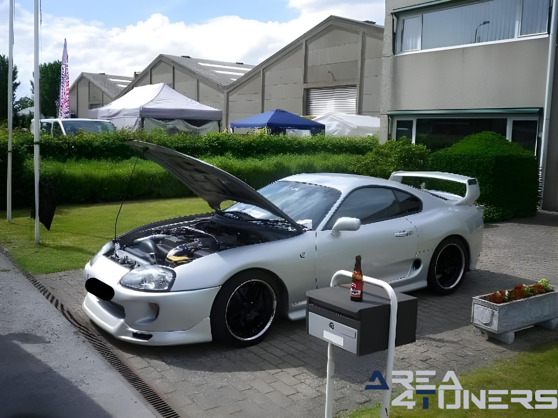 Maldegem United Tunerz
Imagen del reportaje de la revista Tuning Area4tuners.es, de la concentración de coches Tuning del año 2024 en Maldegem, Bélgica