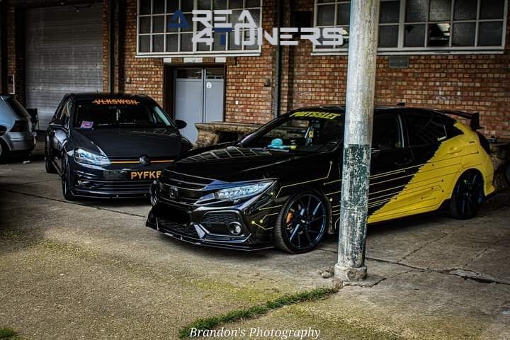 United Projects Loweaster
Imagen del reportaje de la revista Tuning Area4tuners.es, de la concentración de coches Tuning del año 2024 en Damme, Bélgica