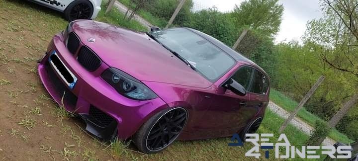 Saumur Motor Show 2k24
Imagen del reportaje de la revista Tuning Area4tuners.es, de la concentración de coches Tuning del año 2024 en Saumur, Francia