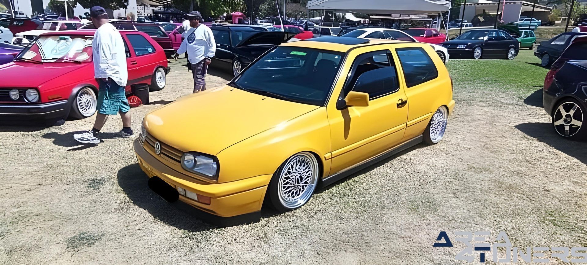 Lowknd 2024
Imagen del reportaje de la revista Tuning Area4tuners.es, de la concentración de coches Tuning del año 2024 en Oaxtepe, Morelos, México