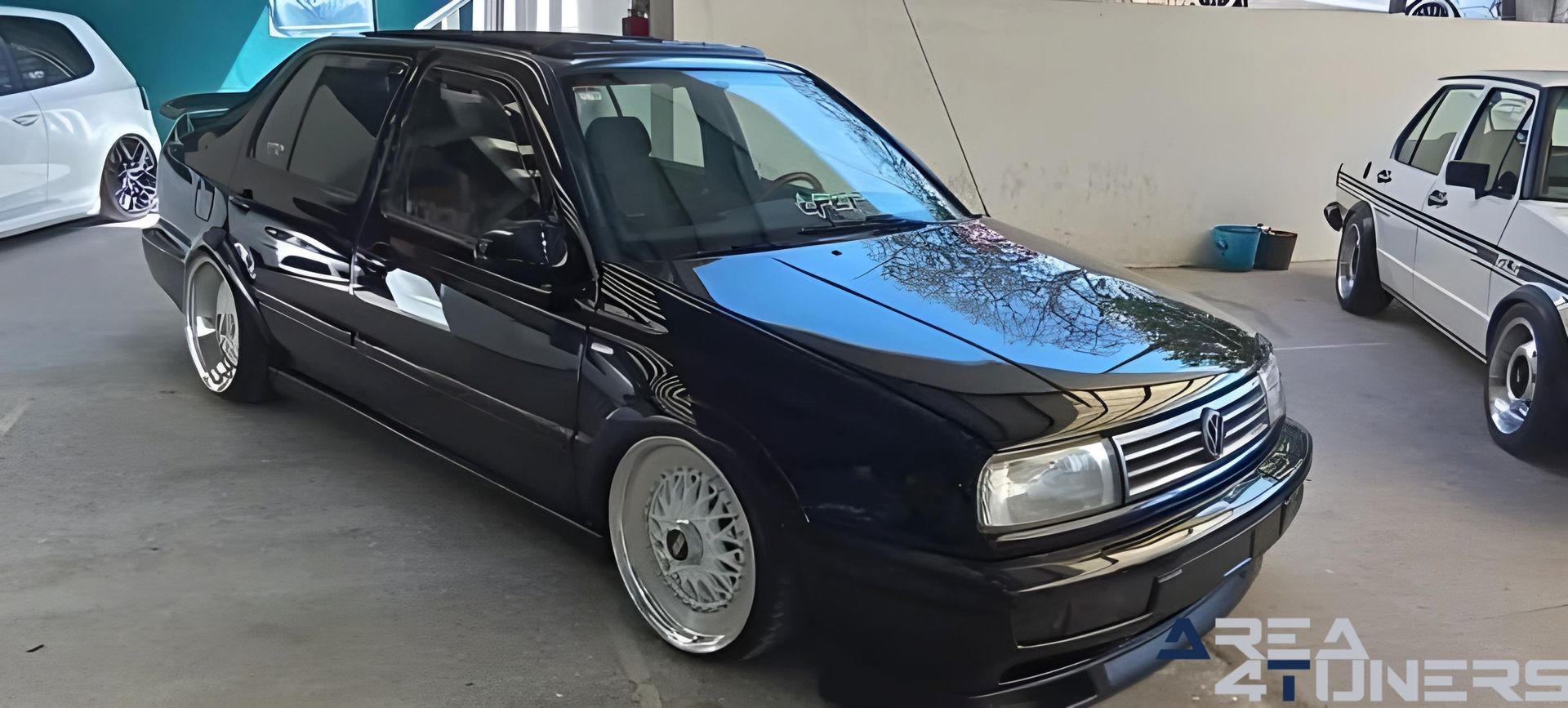 Lowknd 2024
Imagen del reportaje de la revista Tuning Area4tuners.es, de la concentración de coches Tuning del año 2024 en Oaxtepe, Morelos, México