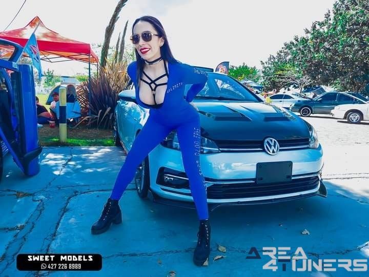 2º Aniversario La Clase Baja
Imagen del reportaje de la revista Tuning Area4tuners.es, de la concentración de coches Tuning del año 2024 en Salamanca, Guanajuato, México.