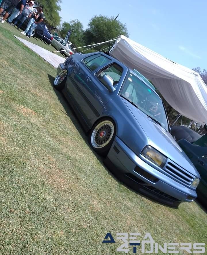 Mk3 Vs Mk3
Imagen del reportaje de la revista Tuning Area4tuners.es, de la concentración de coches Tuning del año 2024 en Guanajuato. México.