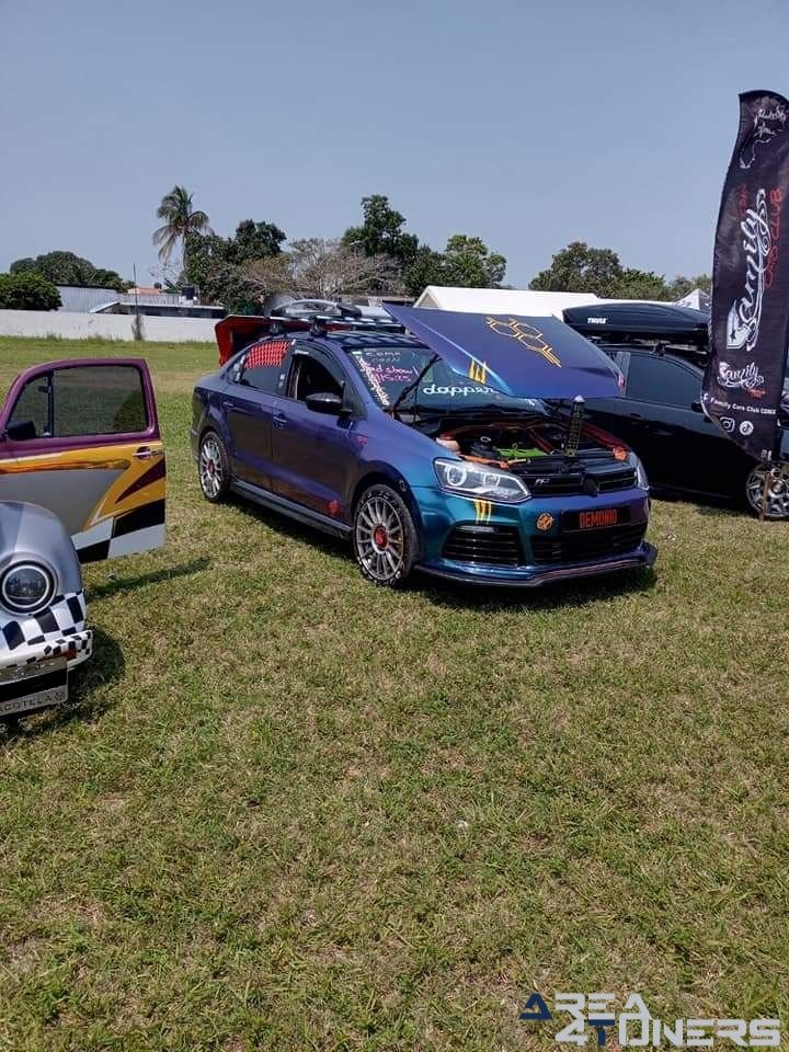 Old School Team Tuxpan
Imagen del reportaje de la revista Tuning Area4tuners.es, de la concentración de coches Tuning del año 2024 en Tuxpan, Veracruz. México.