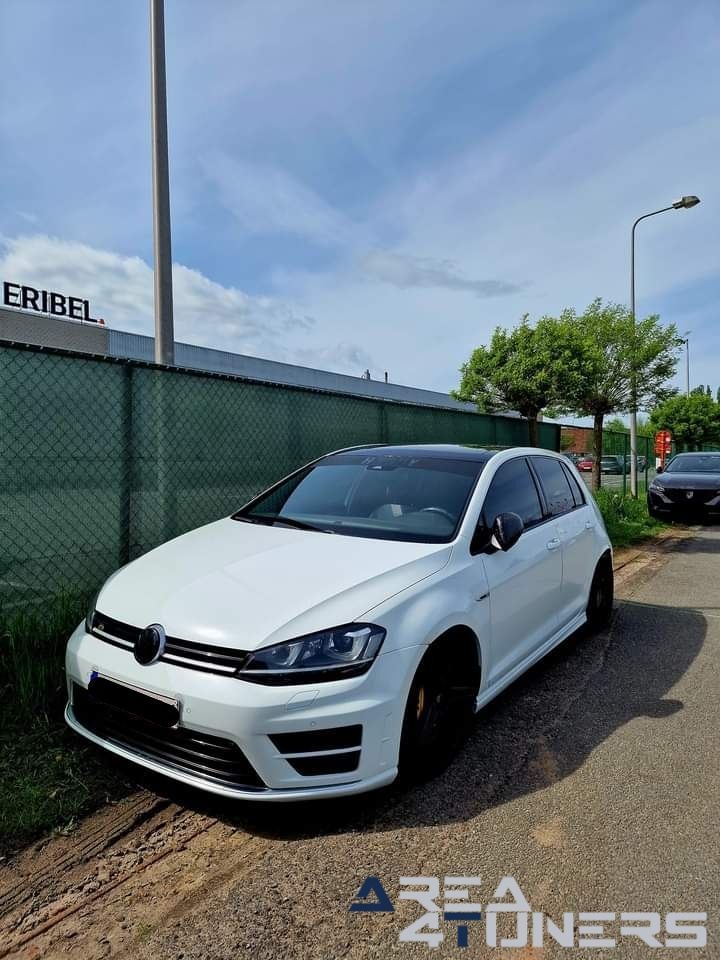 VZW Meeting Passion For Cars Easter 24
Imagen del reportaje de la revista Tuning Area4tuners.es, de la concentración de coches Tuning del año 2024 en Rijkevorsel, Bélgica