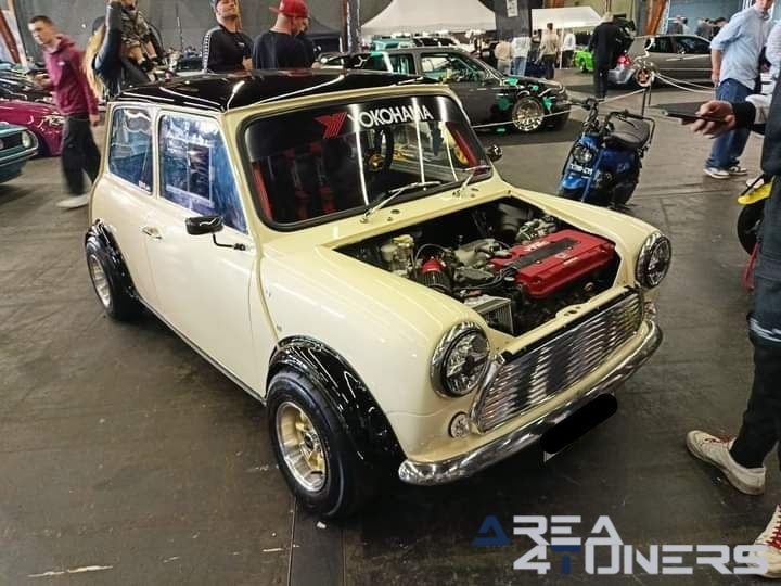 GR8 2024
Imagen del reportaje de la revista Tuning Area4tuners.es, de la concentración de coches Tuning del año 2024 en Cortrique, Bélgica