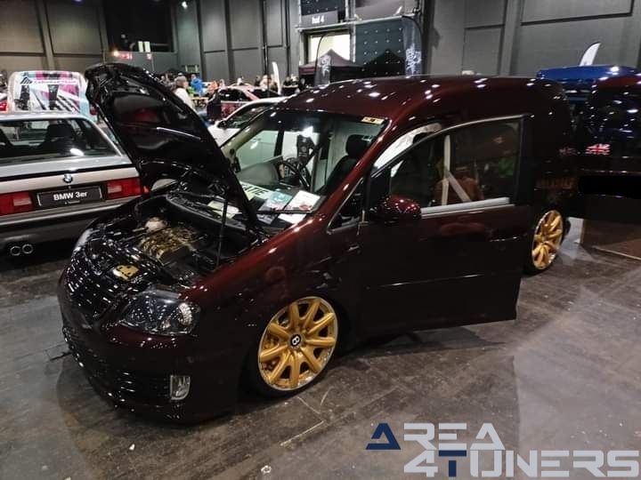 GR8 2024
Imagen del reportaje de la revista Tuning Area4tuners.es, de la concentración de coches Tuning del año 2024 en Cortrique, Bélgica