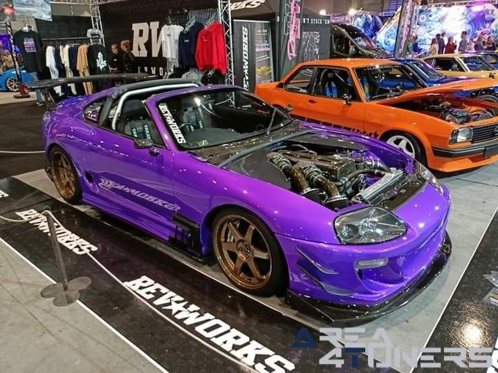 GR8 2024
Imagen del reportaje de la revista Tuning Area4tuners.es, de la concentración de coches Tuning del año 2024 en Cortrique, Bélgica