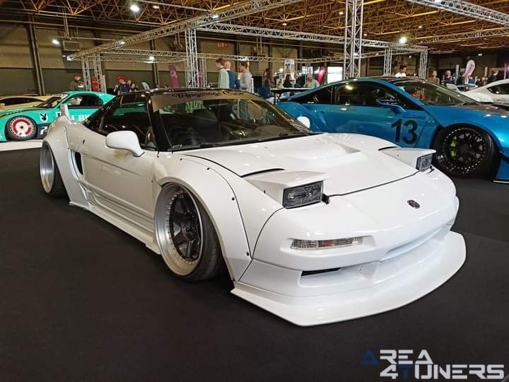 GR8 2024
Imagen del reportaje de la revista Tuning Area4tuners.es, de la concentración de coches Tuning del año 2024 en Cortrique, Bélgica