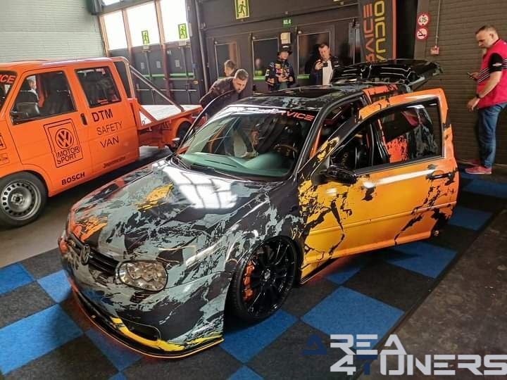 GR8 2024
Imagen del reportaje de la revista Tuning Area4tuners.es, de la concentración de coches Tuning del año 2024 en Cortrique, Bélgica