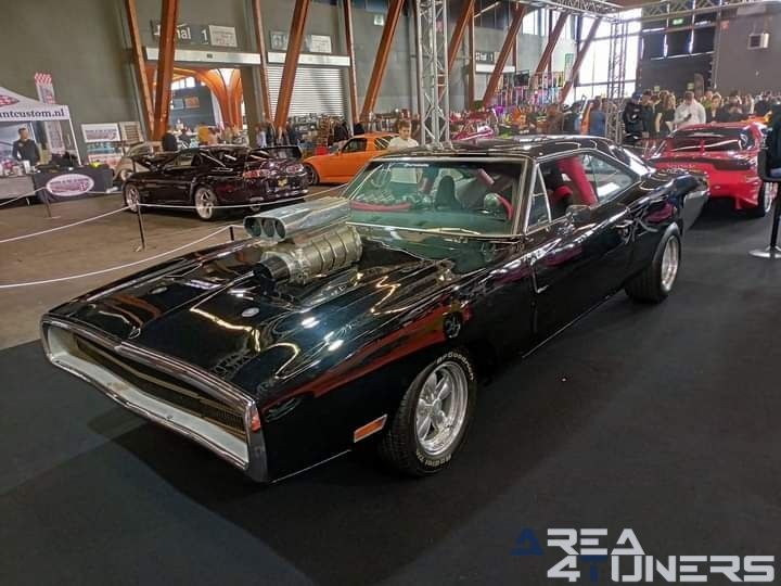 GR8 2024
Imagen del reportaje de la revista Tuning Area4tuners.es, de la concentración de coches Tuning del año 2024 en Cortrique, Bélgica