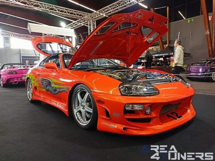 GR8 2024
Imagen del reportaje de la revista Tuning Area4tuners.es, de la concentración de coches Tuning del año 2024 en Cortrique, Bélgica