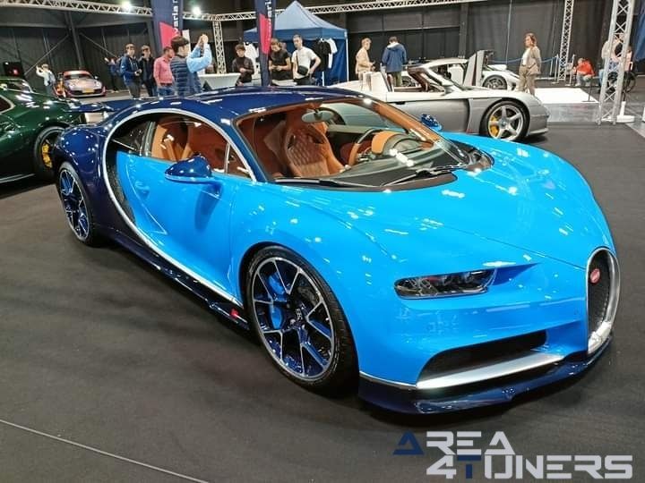 GR8 2024
Imagen del reportaje de la revista Tuning Area4tuners.es, de la concentración de coches Tuning del año 2024 en Cortrique, Bélgica