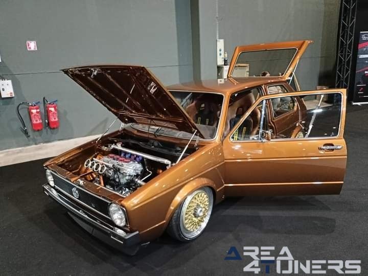 GR8 2024
Imagen del reportaje de la revista Tuning Area4tuners.es, de la concentración de coches Tuning del año 2024 en Cortrique, Bélgica