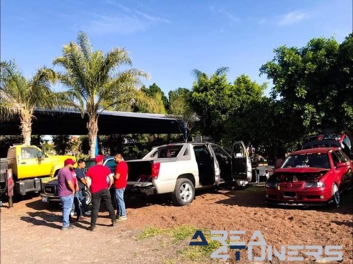 Convivencia Y Reclutamiento Club Morris
Imagen del reportaje de la revista Tuning Area4tuners.es, de la concentración de coches Tuning del año 2024 en Mogotes, México