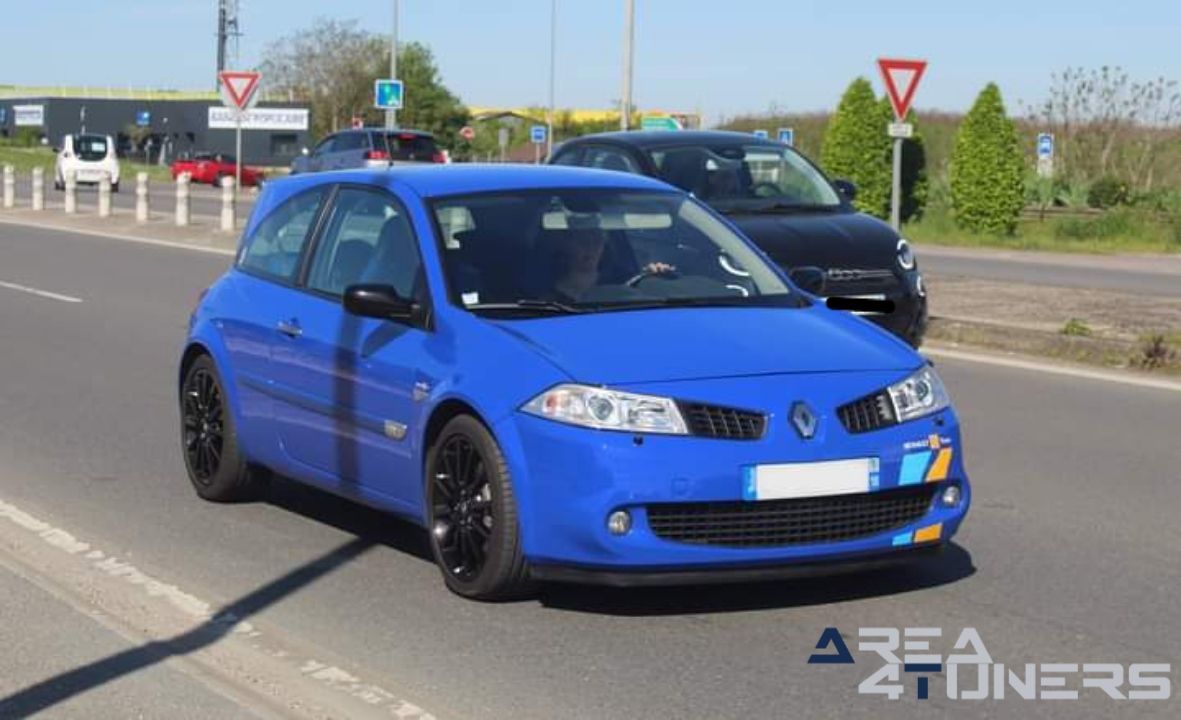 Rasso Auto Asiat 18 2024
Imagen del reportaje de la revista Tuning Area4tuners.es, de la concentración de coches Tuning del año 2022 en Bourges, Francia