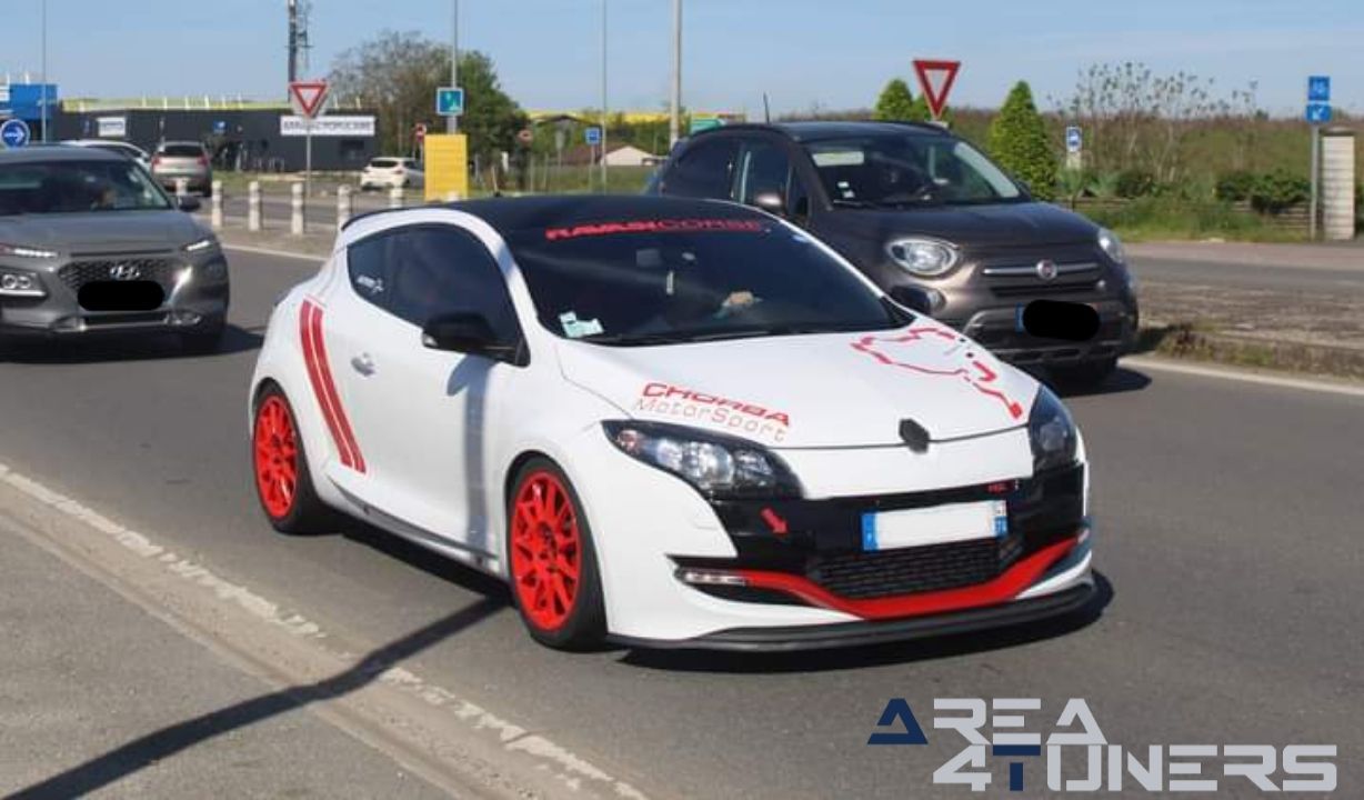 Rasso Auto Asiat 18 2024
Imagen del reportaje de la revista Tuning Area4tuners.es, de la concentración de coches Tuning del año 2022 en Bourges, Francia