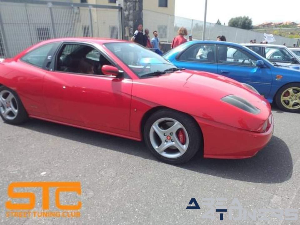 2 Tappa Capinionato Sta. Maria Licordia
Imagen del reportaje de la revista Tuning Area4tuners.es, de la concentración de coches Tuning del año 2024 en Licordia, Italia