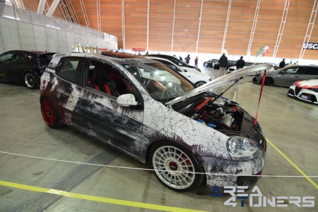 Expo Tuning Torino 2024.
Imagen del reportaje de la revista Tuning Area4tuners.es, de la concentración de coches Tuning del año 2024 en Turín, Italia