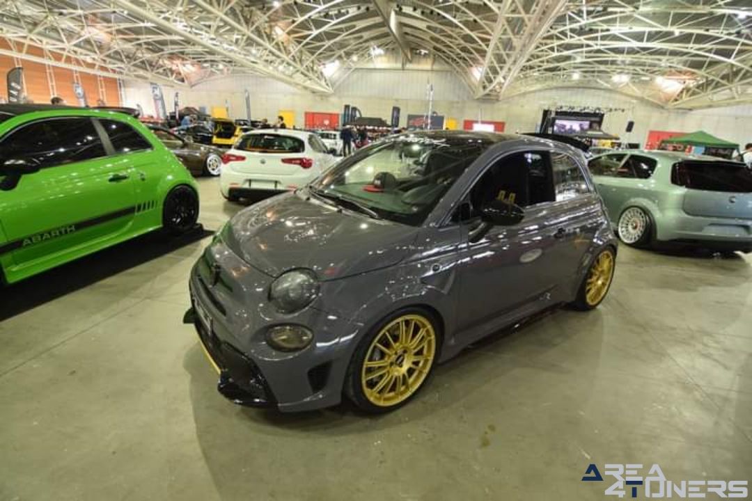 Expo Tuning Torino 2024
Imagen del reportaje de la revista Tuning Area4tuners.es, de la concentración de coches Tuning del año 2024 en Turín, Italia