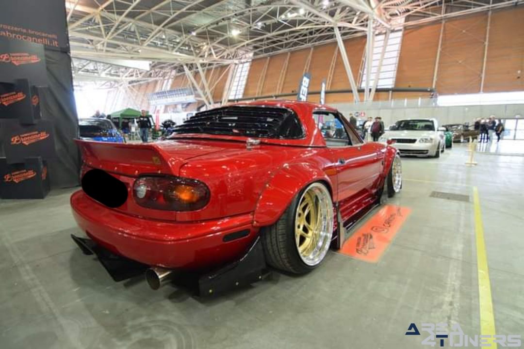 Expo Tuning Torino 2024
Imagen del reportaje de la revista Tuning Area4tuners.es, de la concentración de coches Tuning del año 2024 en Turín, Italia