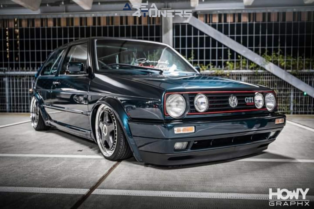 Revworks Garage Meeting
Imagen del reportaje de la revista Tuning Area4tuners.es, de la concentración de coches Tuning del año 2024 en Eindhoven, Holanda