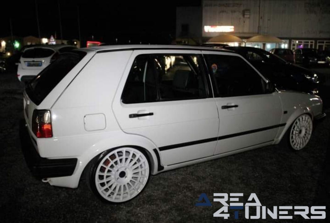 Ritrovo Food Garage Happy Birthday
Imagen del reportaje de la revista Tuning Area4tuners.es, de la concentración de coches Tuning del año 2024 en Serravalle, Italia