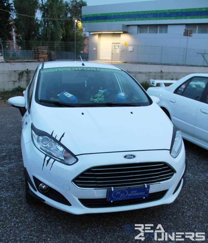 Ritrovo Food Garage Happy Birthday
Imagen del reportaje de la revista Tuning Area4tuners.es, de la concentración de coches Tuning del año 2024 en Serravalle, Italia