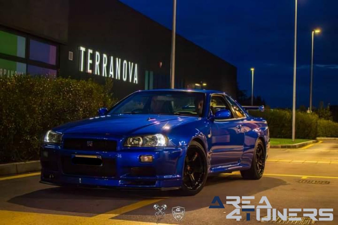 Ritrovo Food Garage Happy Birthday
Imagen del reportaje de la revista Tuning Area4tuners.es, de la concentración de coches Tuning del año 2024 en Serravallae, Italia