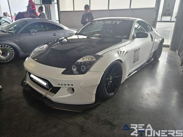 Nogaro Motor Show 2024
Imagen del reportaje de la revista Tuning Area4tuners.es, de la concentración de coches Tuning del año 2024 en Nogaro, Francia