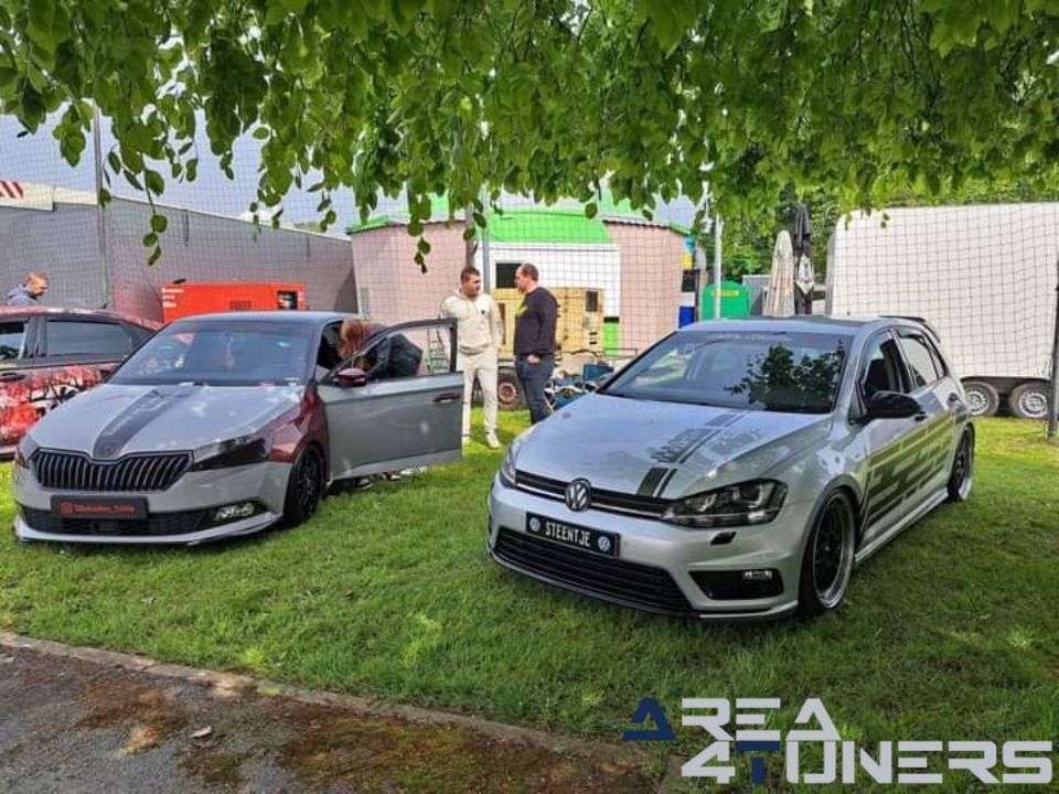 Donckstraat Meeting 3
Imagen del reportaje de la revista Tuning Area4tuners.es, de la concentración de coches Tuning del año 2024 en Dandermonde, Bélgica