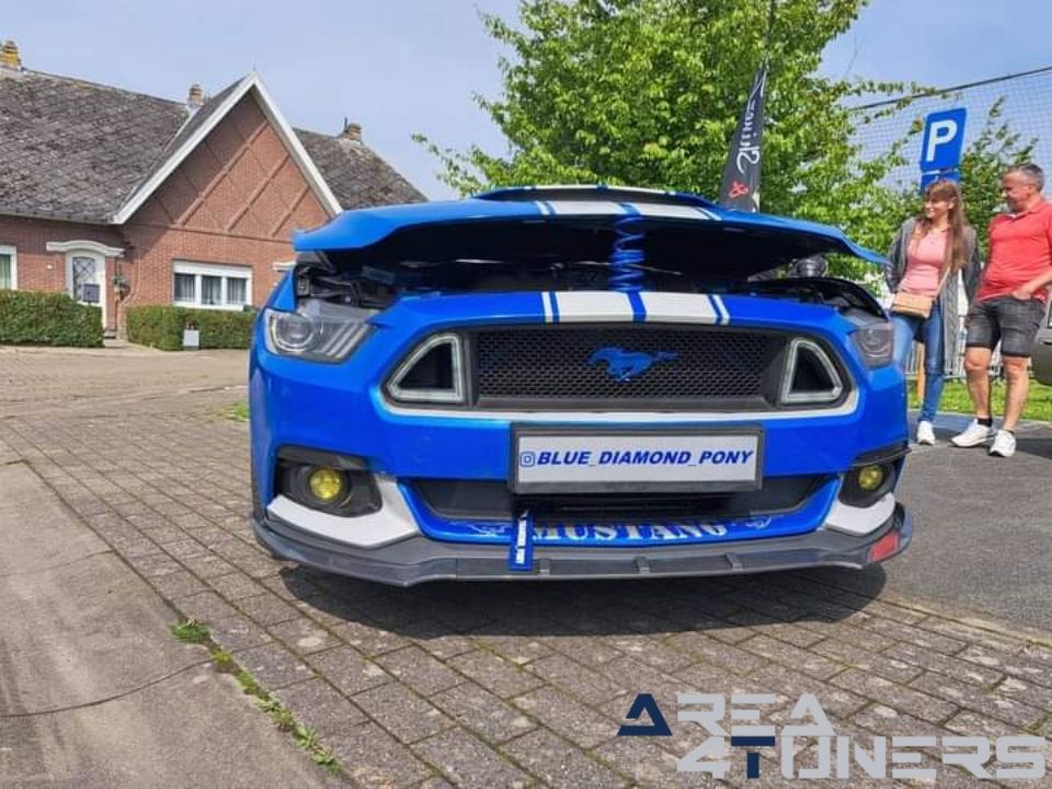 Donckstraat Meeting 3
Imagen del reportaje de la revista Tuning Area4tuners.es, de la concentración de coches Tuning del año 2024 en Dandermonde, Bélgica