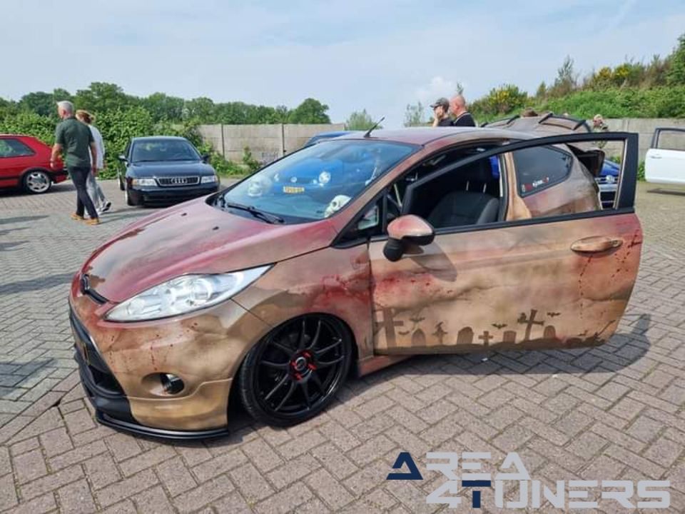 Carshow At Lentefeesten 2024
Imagen del reportaje de la revista Tuning Area4tuners.es, de la concentración de coches Tuning del año 2024 en Hoogerheide, Holanda