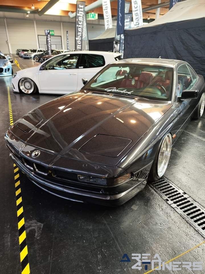 Tuning World Bodensee 2024
Imagen del reportaje de la revista Tuning Area4tuners.es, de la concentración de coches Tuning del año 2024 en Friedrichshafen, Alemania