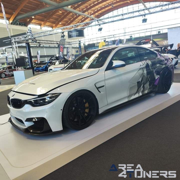 Tuning World Bodensee
Imagen del reportaje de la revista Tuning Area4tuners.es, de la concentración de coches Tuning del año 2024 en Friedrichshafen, Alemania