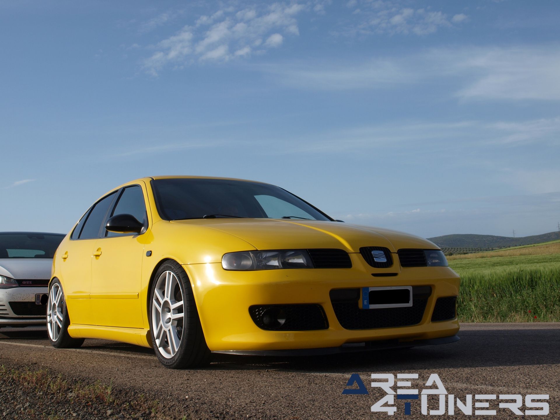 Motor Day 2a Edición
Imagen del reportaje de la revista Tuning Area4tuners.es, de la concentración de coches Tuning del año 2024 en Corral De Calatrava, Ciudad Real, España