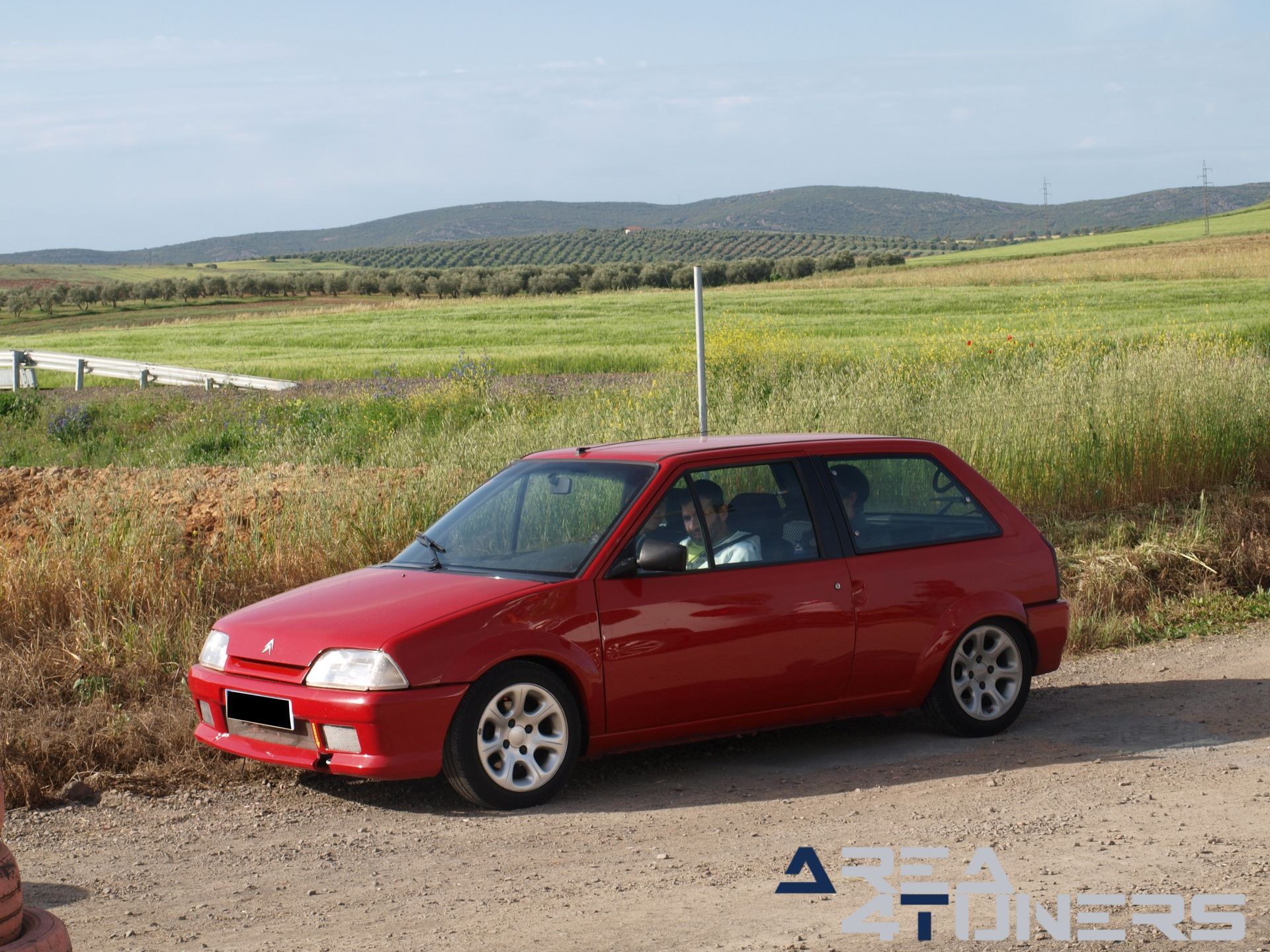 Motor Day 2a Edición
Imagen del reportaje de la revista Tuning Area4tuners.es, de la concentración de coches Tuning del año 2024 en Corral De Calatrava, Ciudad Real, España