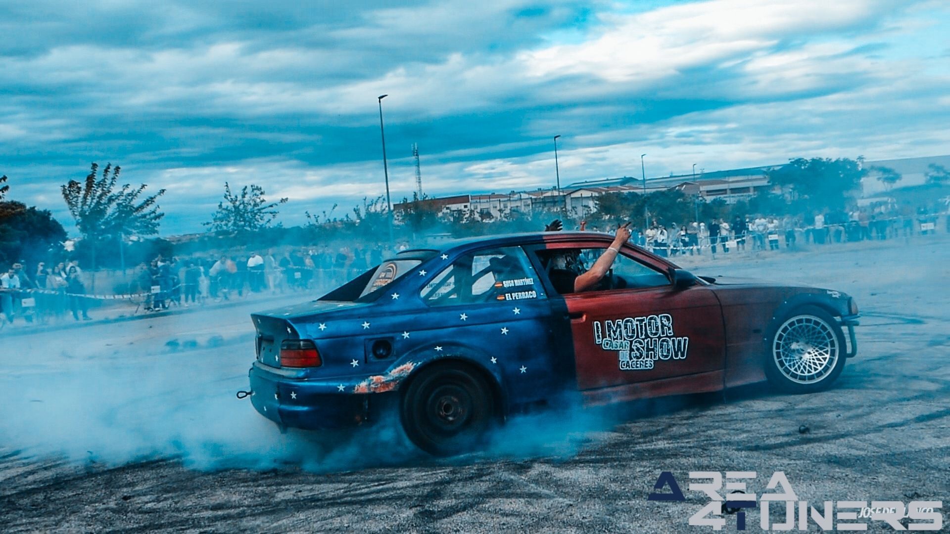 1er Motorshow Casar De Cáceres
Imagen del reportaje de la revista Tuning Area4tuners.es, de la concentración de coches Tuning del año 2024 en Casar De Cáceres, Cáceres, España