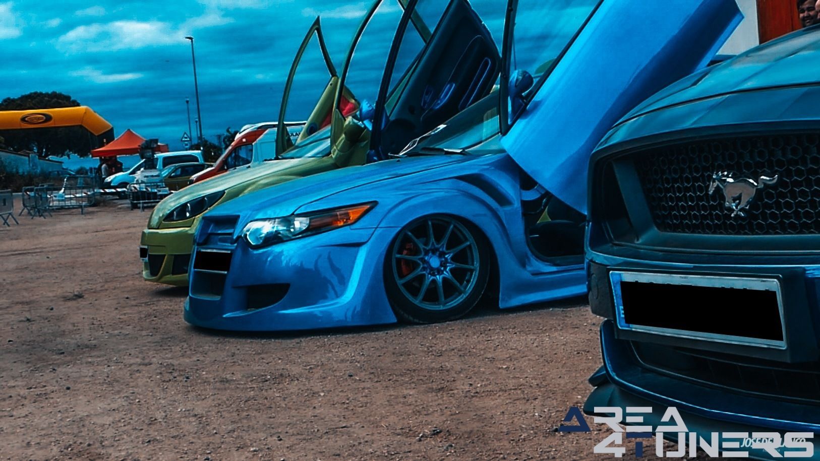 1er Motorshow Casar De Cáceres
Imagen del reportaje de la revista Tuning Area4tuners.es, de la concentración de coches Tuning del año 2024 en Casar De Cáceres, Cáceres, España