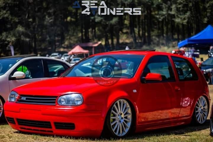 Fotofest 5º Aniversario
Imagen del reportaje de la revista Tuning Area4tuners.es, de la concentración de coches Tuning del año 2024 en Valle Del Chalco, México