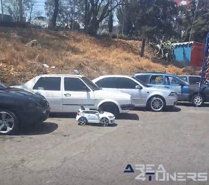 3er Juguetón La Gilette
Imagen del reportaje de la revista Tuning Area4tuners.es, de la concentración de coches Tuning del año 2024 en Naucalpan De Juarez, México