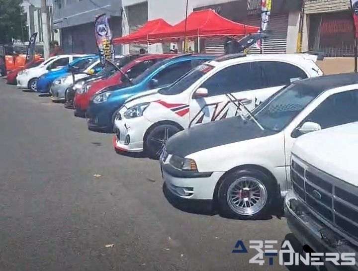 3er Juguetón La Gilette
Imagen del reportaje de la revista Tuning Area4tuners.es, de la concentración de coches Tuning del año 2024 en Naucalpan De Juarez, México