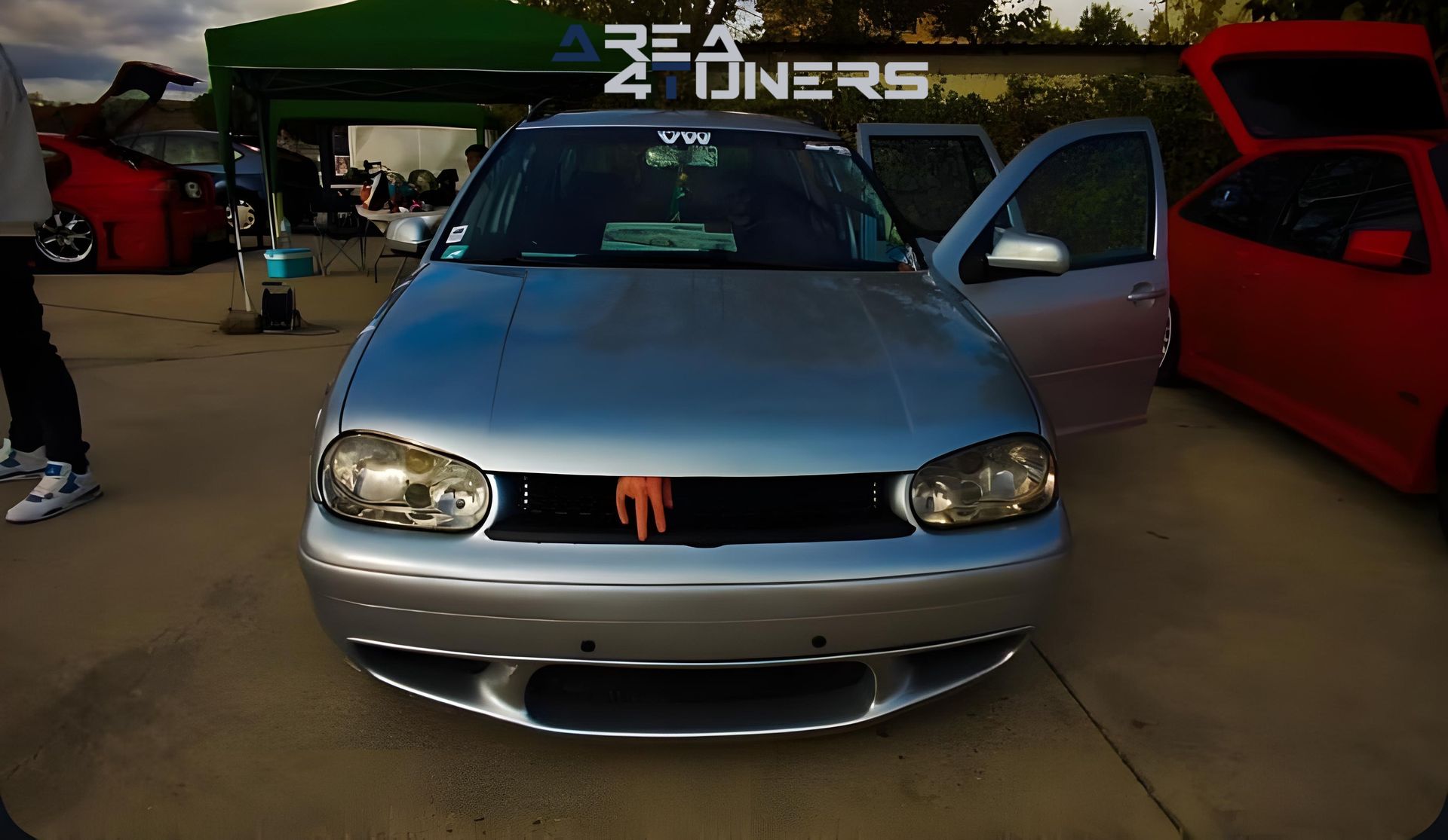 2a Kdd Old School
Imagen del reportaje de la revista Tuning Area4tuners.es, de la concentración de coches Tuning del año 2024 en Otero, Toledo, España.