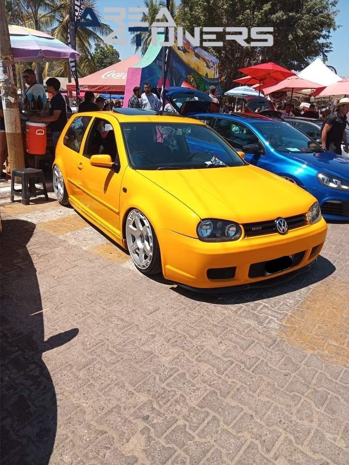 Guayafest 2024
Imagen del reportaje de la revista Tuning Area4tuners.es, de la concentración de coches Tuning del año 2024 en Tepic, Nayarit, México