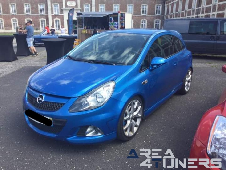 Ras.02
Imagen del reportaje de la revista Tuning Area4tuners.es, de la concentración de coches Tuning del año 2024 en Latere, Francia