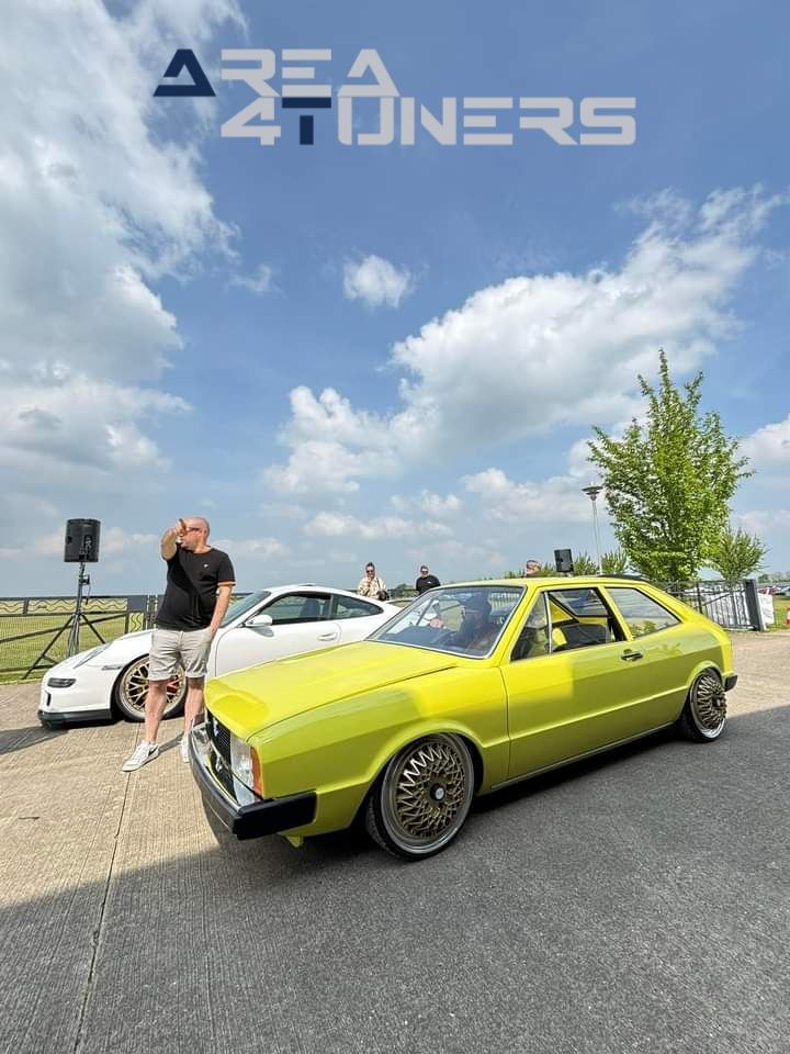 Edition Reloaded
Imagen del reportaje de la revista Tuning Area4tuners.es, de la concentración de coches Tuning del año 2024 en Northampton, Uk