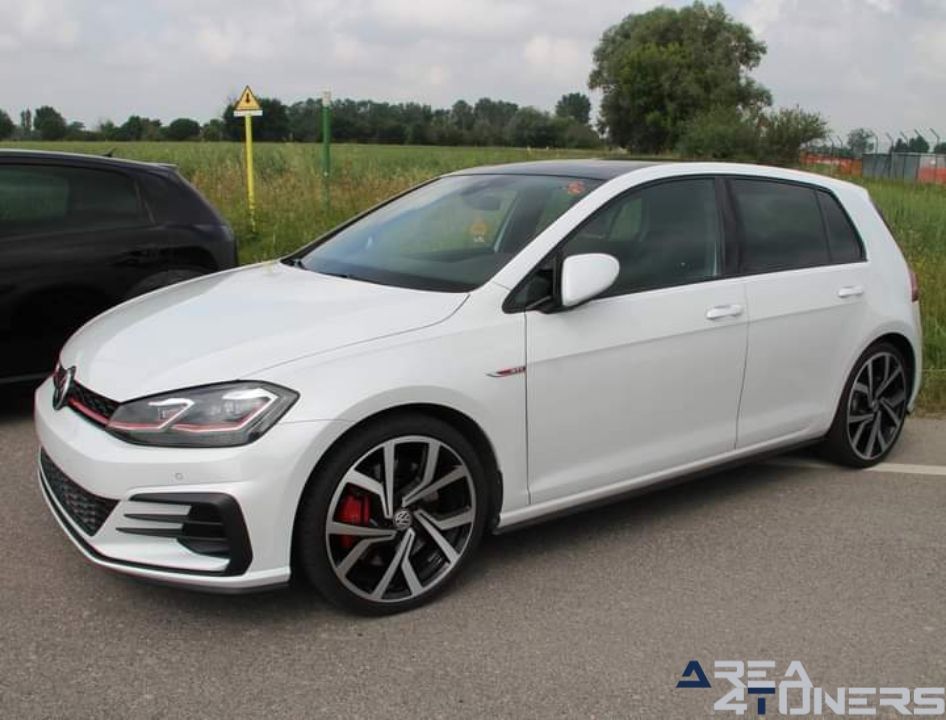 Raduno Minerbio & Motori
Imagen del reportaje de la revista Tuning Area4tuners.es, de la concentración de coches Tuning del año 2024 en Minerbio, Italia